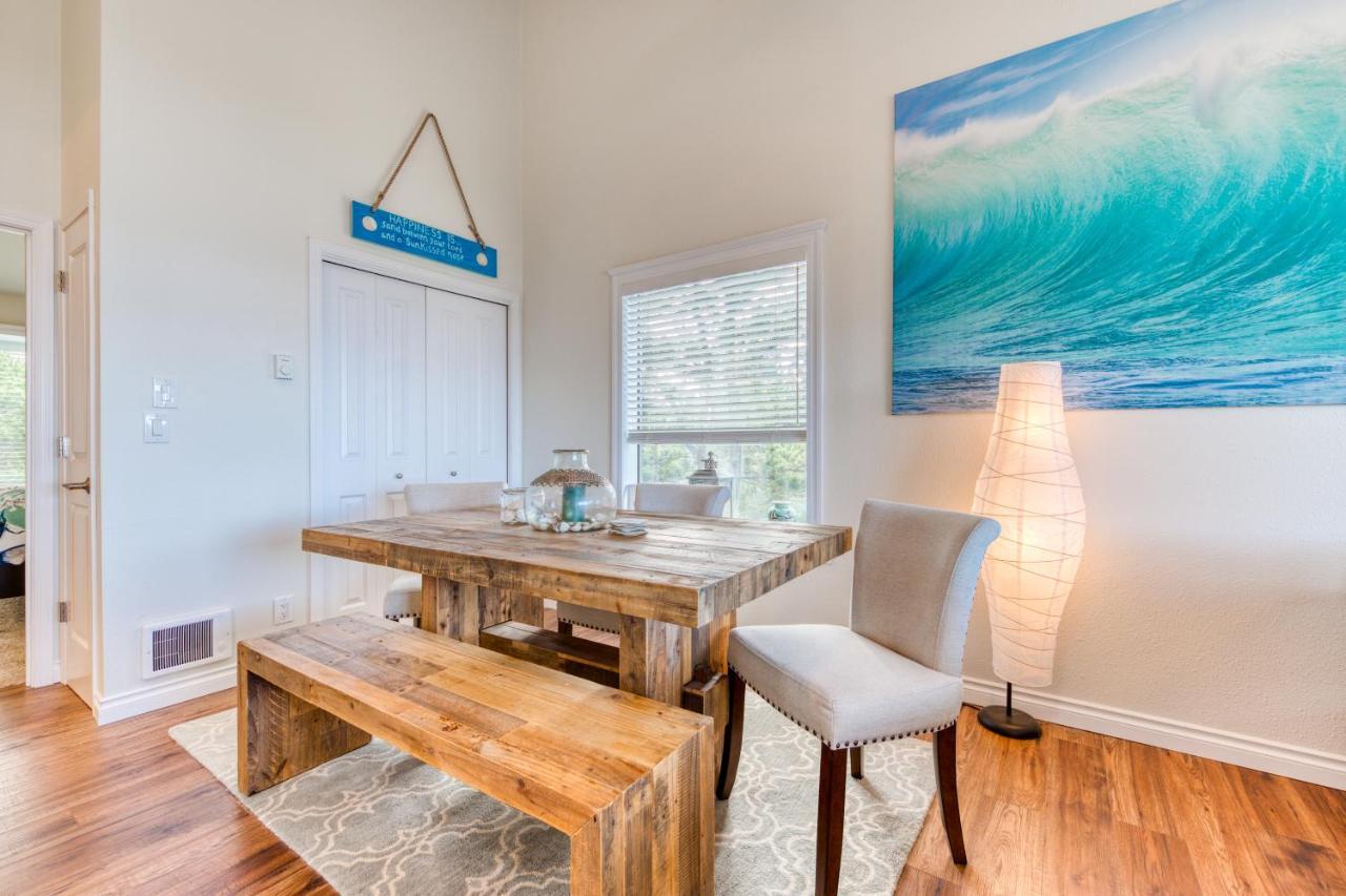 Coastal Comfort Oceanside Extérieur photo